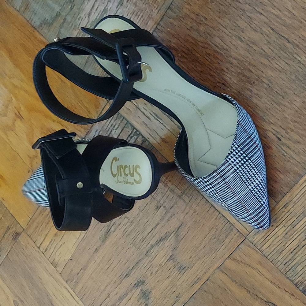 Circus by Sam Edelman size 8 1/2 ankle strap plaid heeled shoes